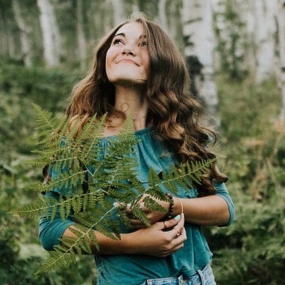 Meet your Posher, Emily - Picture 1 of 1